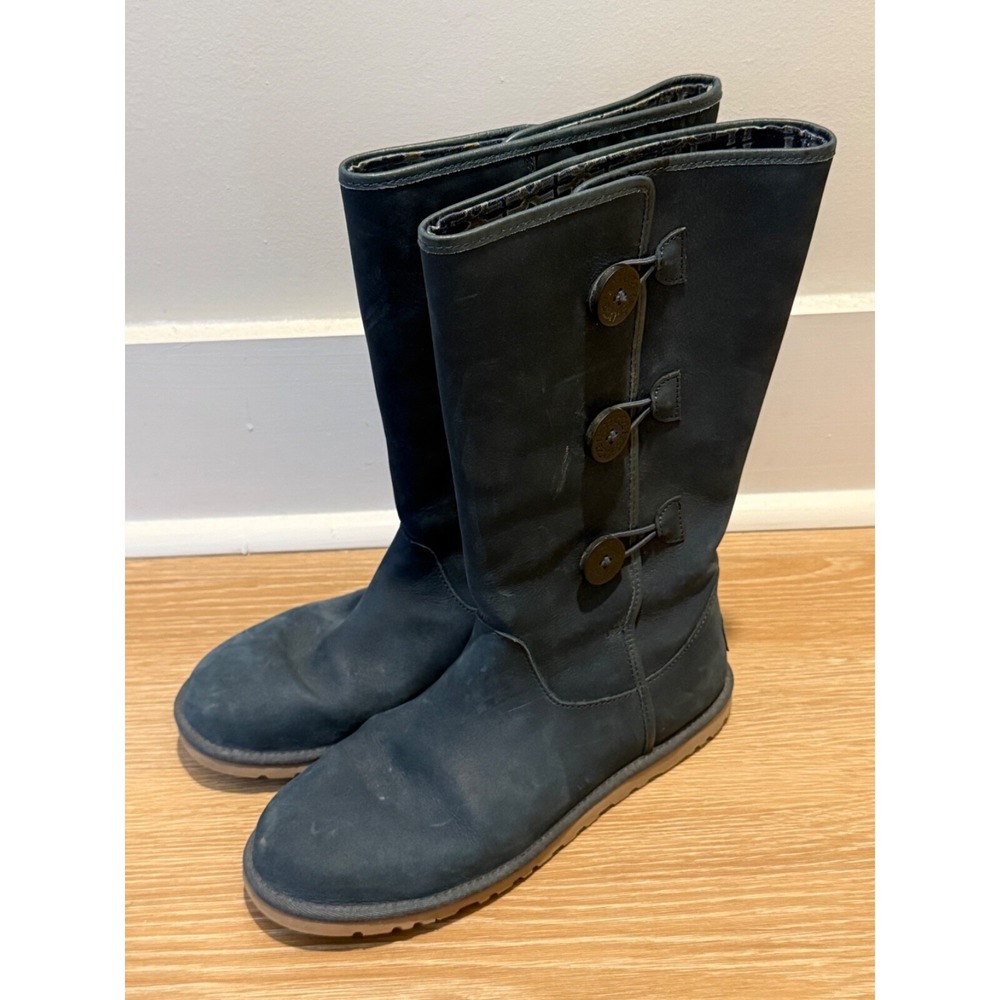 UGG Australia 1005857 ANNAROSA triple button suede BOOTS size 9